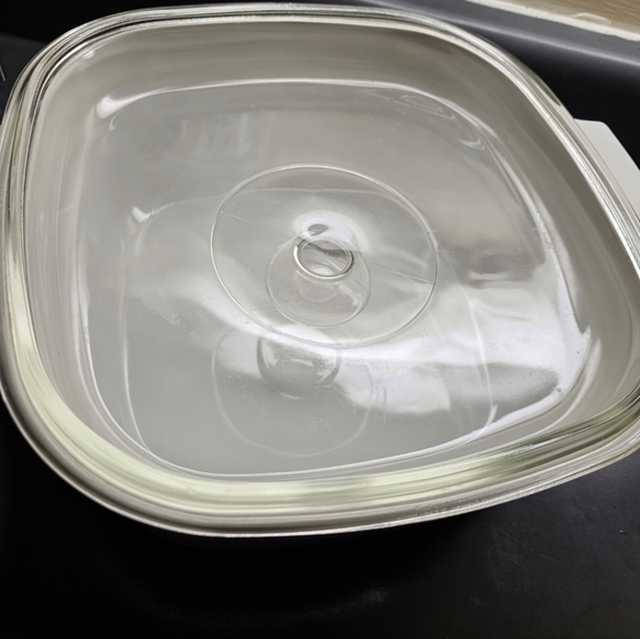 Vintage 1960’s Corning ware Blue 2Qt Cornflower Casserole Dish with lid - Picture 2 of 10